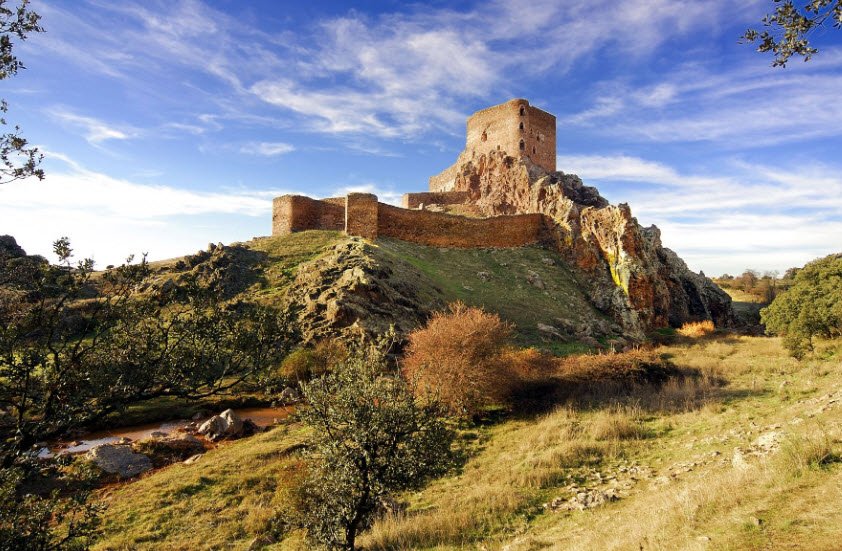 Castillo de Montizón SL, Spain